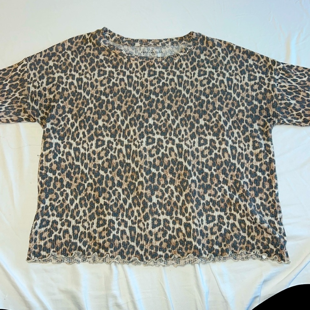 SMALL American Eagle Tee. Cheetah Print VERY SOFT AND STRETCHY! Love it!